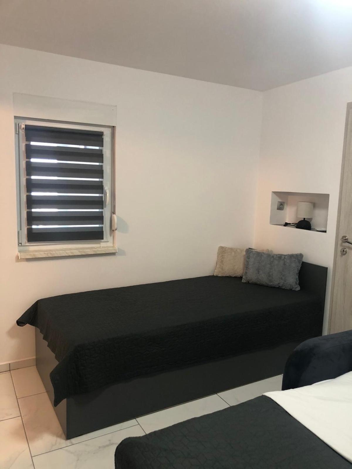 Apartma Smit Vir Dış mekan fotoğraf